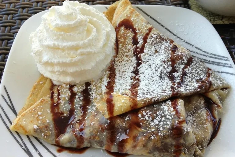 Crepe Expectations logo