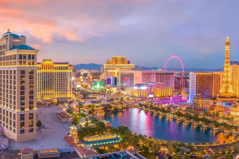 Las Vegas Penthouses logo